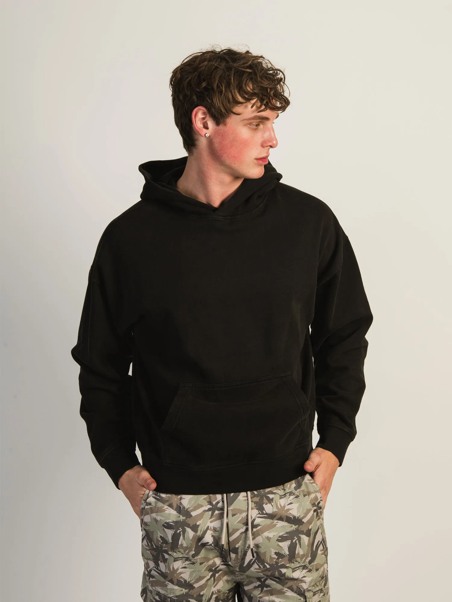 KOLBY RELAXED FIT HOODIE - BLACK