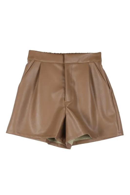 LILOU Vegan leather shorts